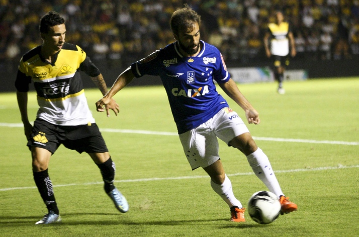 Após chegar como grande promessa, Gabriel Xavier deixa a Toca da Raposa ao menos até o fim do ano