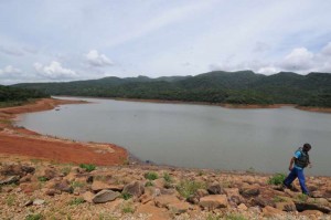 Reservatórios que abastecem a Grande Belo Horizonte, como o Rio Manso, começaram a se recuperar a partir de janeiro, depois de amargar um longo período de seca - Foto: Beto Novaes/EM/D.A.Press