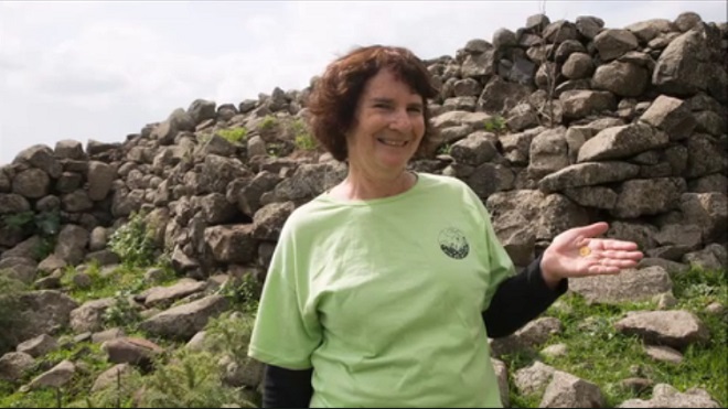 Laurie Rimon, iraelense que encontrou moeda rara - Foto: Reprodução/ Facebook Israel Antiquities Authority