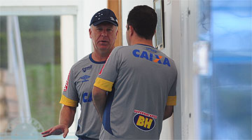 Mano terá trabalho para recuperar o Cruzeiro