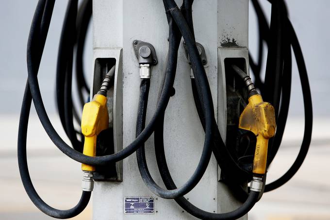Segundo a ANP, o preço médio da gasolina no país era de 3,675 reais por litro na última semana (Ricardo Matsukwa/VEJA.com)