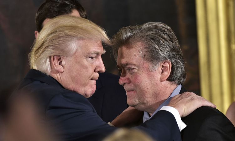 Bannon é um dos assessores mais influentes de Trump (foto: AFP / MANDEL NGAN )