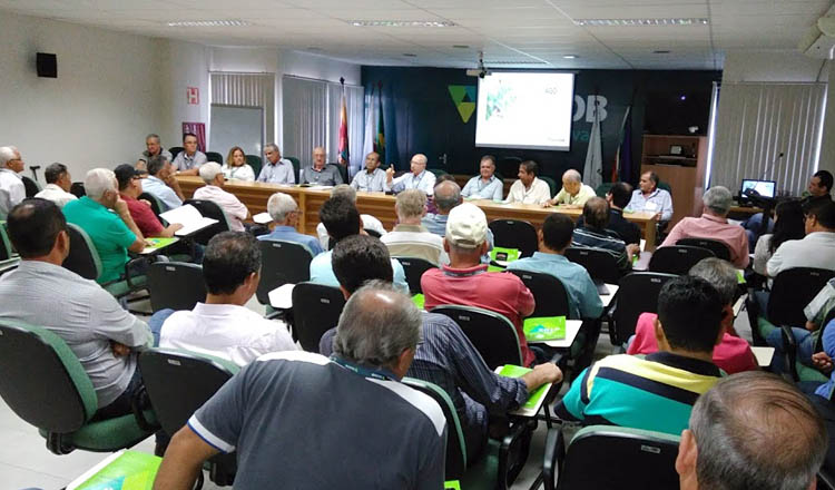 O auditório do Sicoob Credivale estava lotado pelos delegados que representam as 23 (vinte e três) unidades do Sicoob Credivale espalhadas pelo Nordeste Mineiro