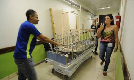 Com 85% de seu atendimento dedicado ao SUS, o Hospital da Baleia acumula dívidas de R$ 60 milhões e é forçado a 'reconfigurar' leitos (Foto: Beto Novaes/EM/D.A PRESS)