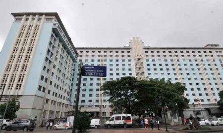 Santa Casa acumula R$ 40 milhões em dívidas e teme precisar cortar atendimentos em serviços mais complexos. Com 1.085 leitos, hospital é o maior do Brasil 100% SUS (Foto: Jair Amaral/EM/D.A PRESS)